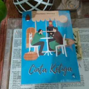 Cinta Ketiga - Mariana Hoesny